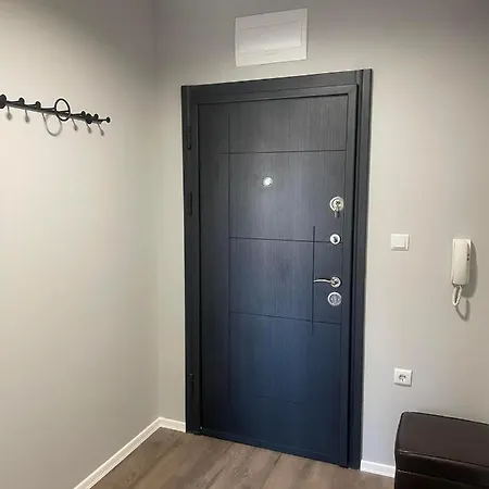 Mir City Apartment Warna
